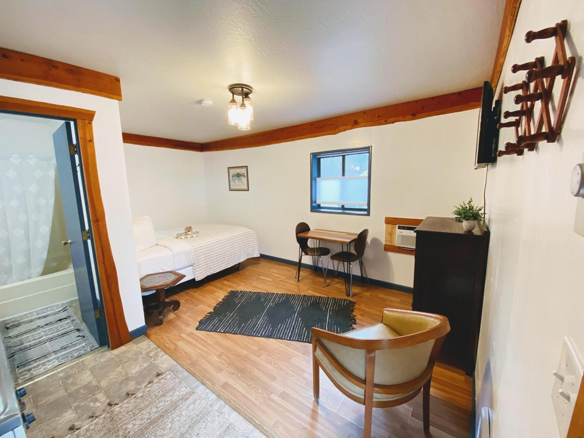 Flathead Lake Resort Woods Bay 外观 照片